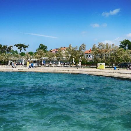 Beautiful Apartments First Row To The Sea Poreč Exteriör bild