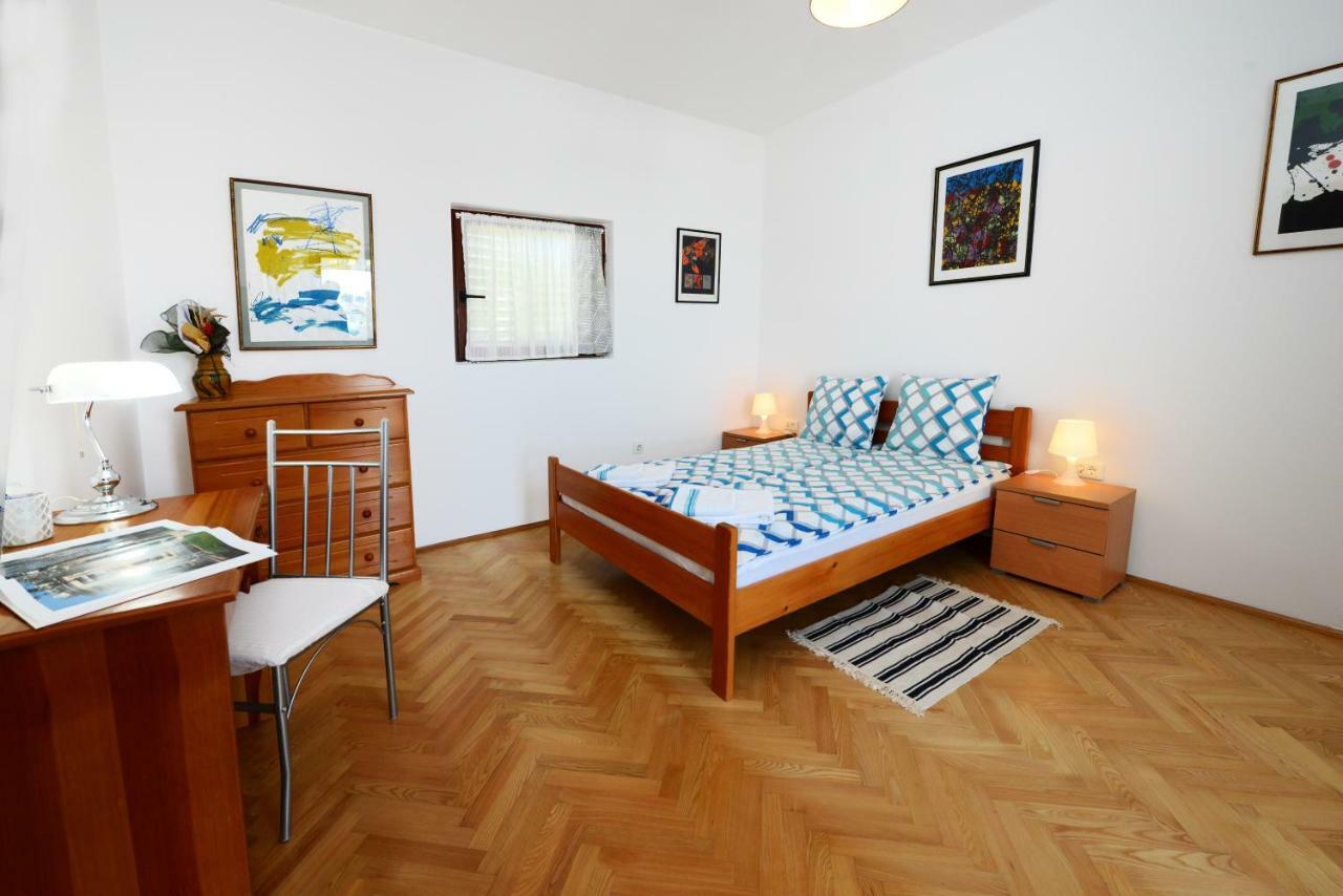 Beautiful Apartments First Row To The Sea Poreč Exteriör bild