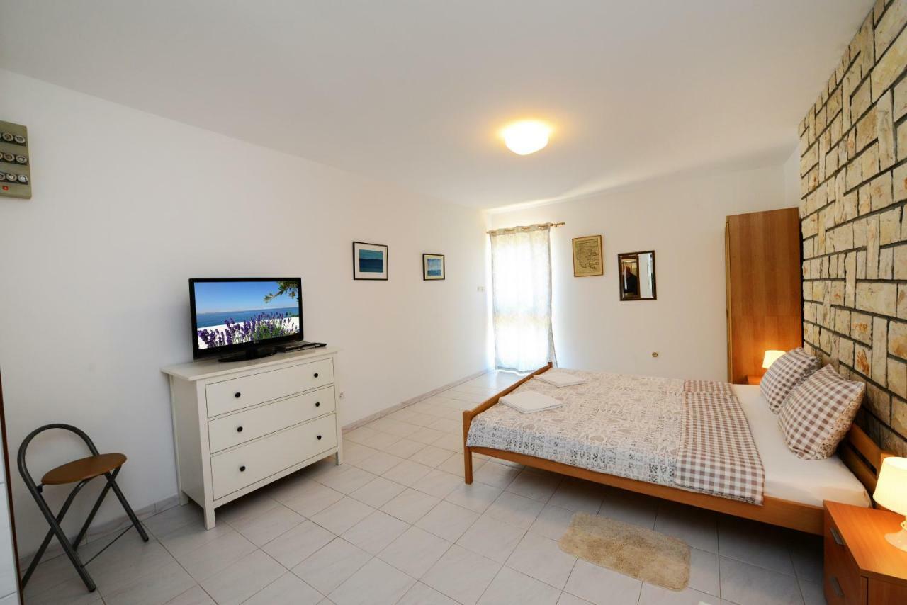 Beautiful Apartments First Row To The Sea Poreč Exteriör bild