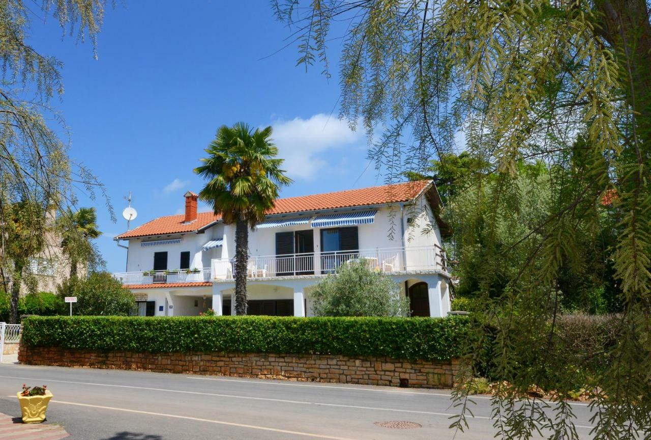 Beautiful Apartments First Row To The Sea Poreč Exteriör bild